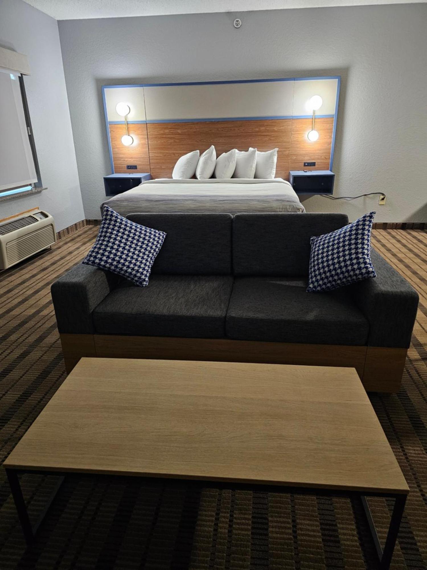 Pioneer Inn & Suites Grinnell Экстерьер фото