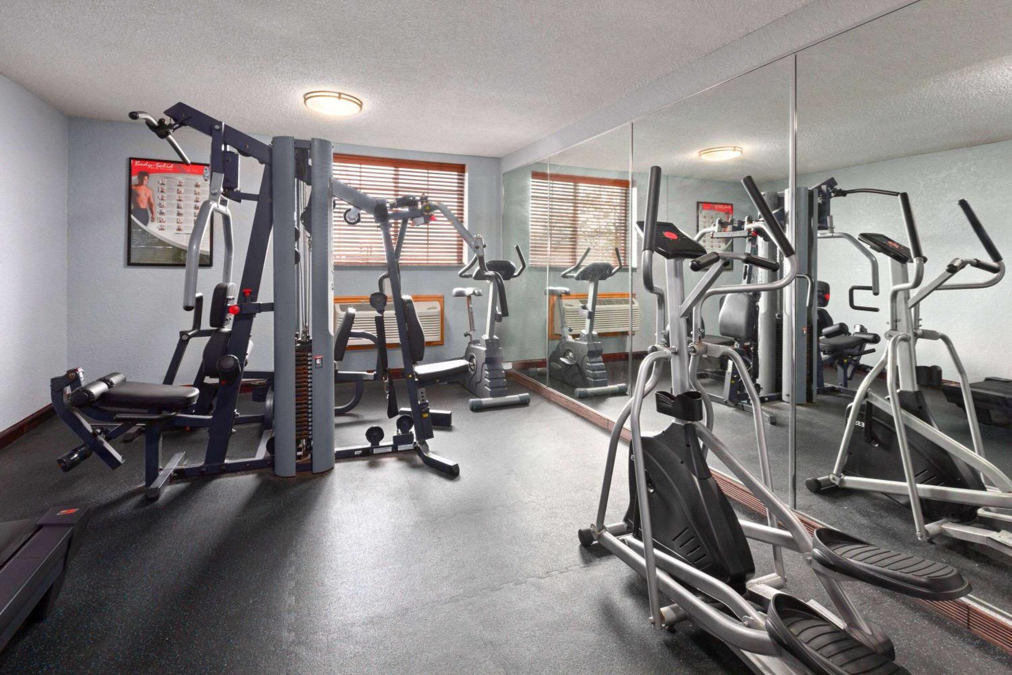 Pioneer Inn & Suites Grinnell Экстерьер фото