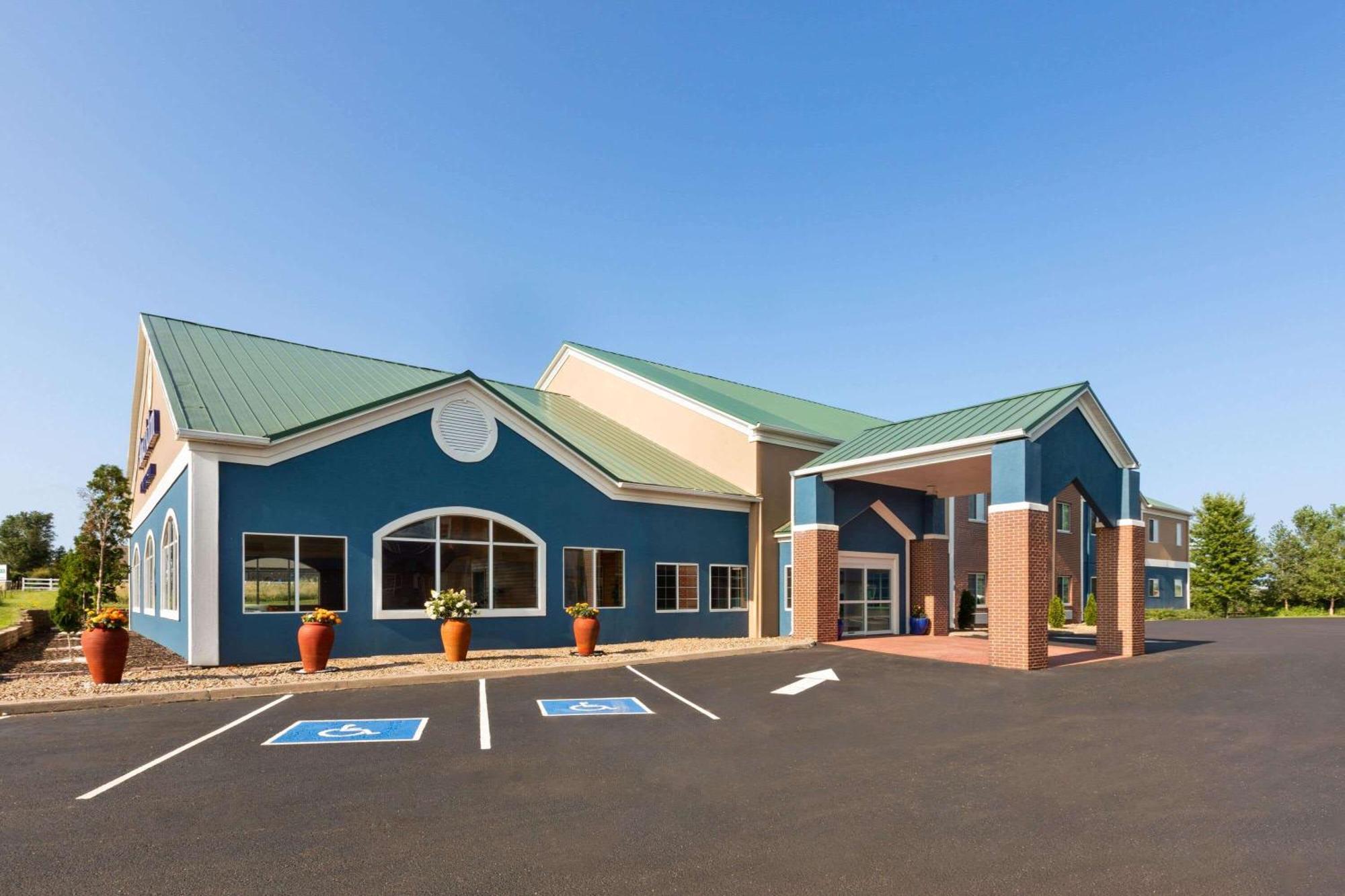 Pioneer Inn & Suites Grinnell Экстерьер фото